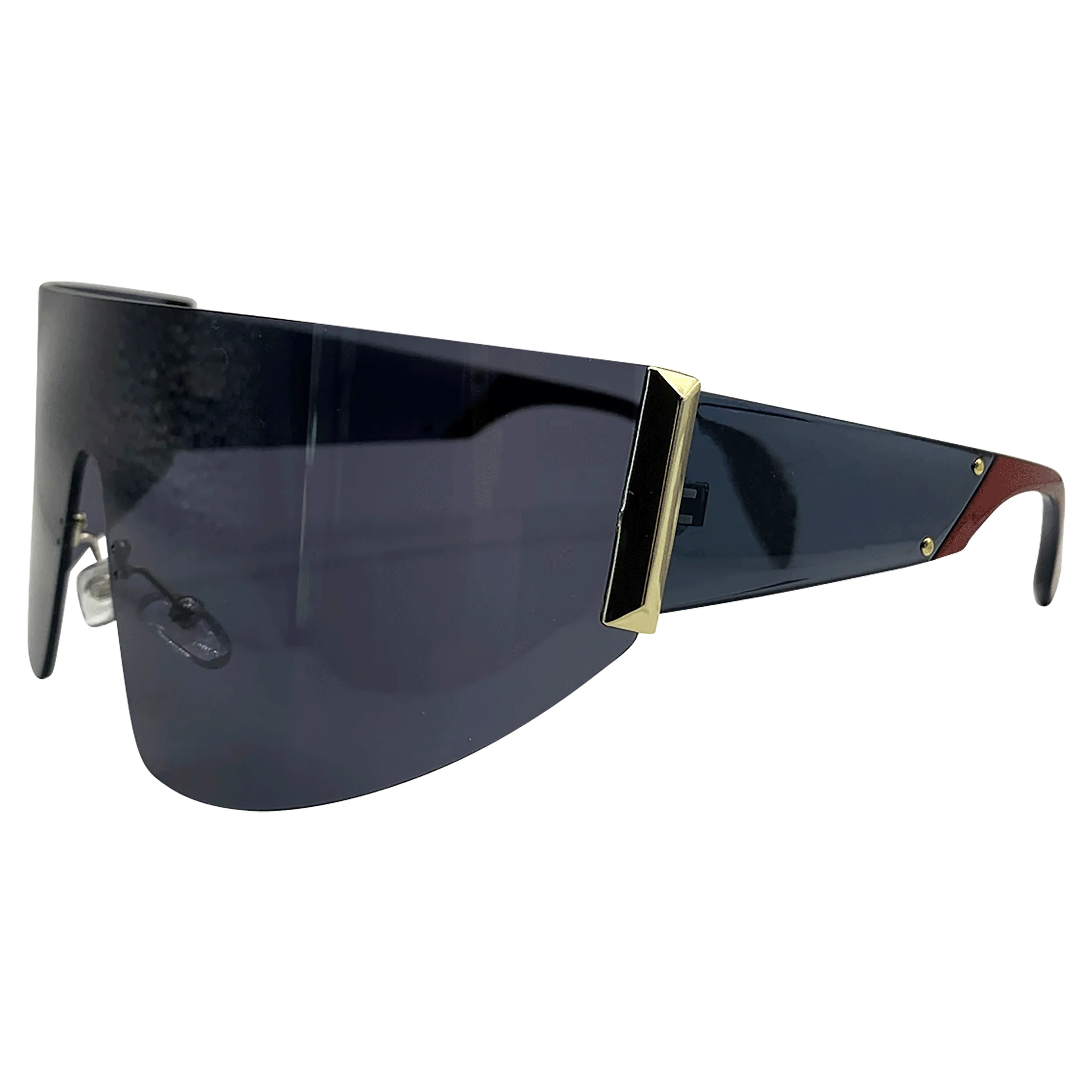 Chic Perspectives Enhance Your Outfit with Stylish Eyewear